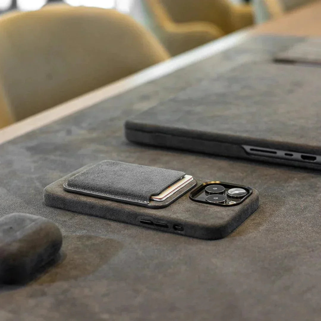 Cartera MagSafe Alcantara - Gris Espacial