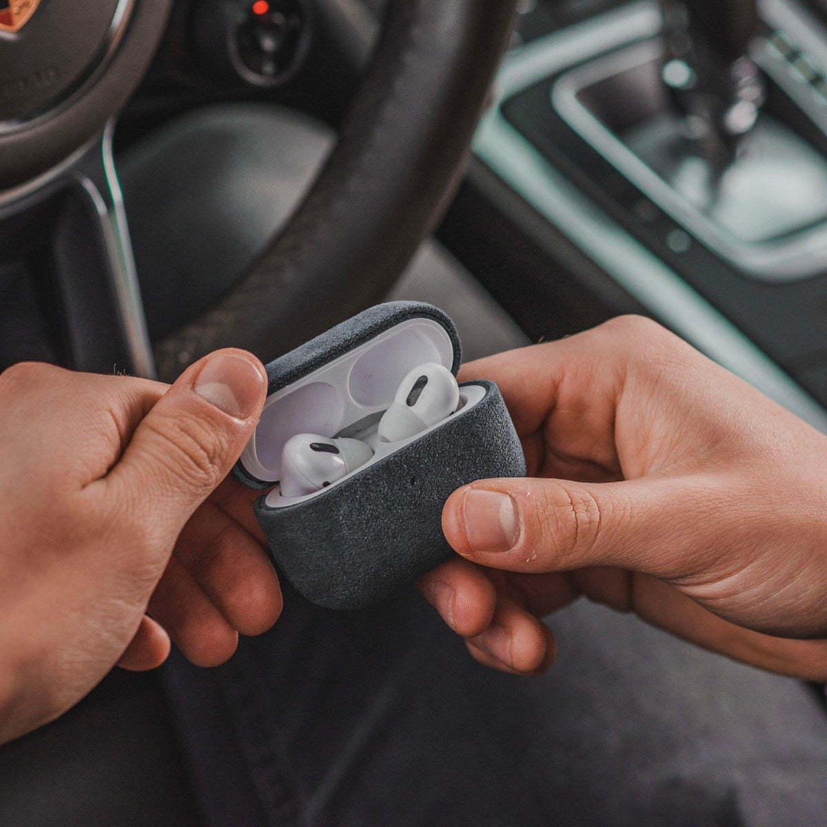 Funda AirPods Alcantara - Gris Espacial