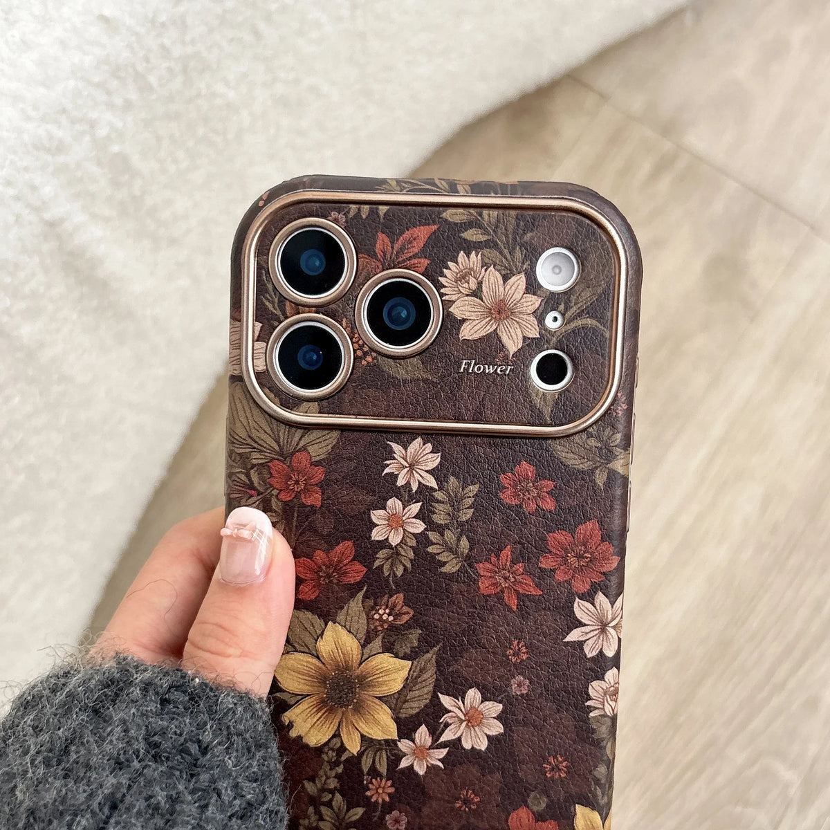 Funda de piel floral retro para iPhone