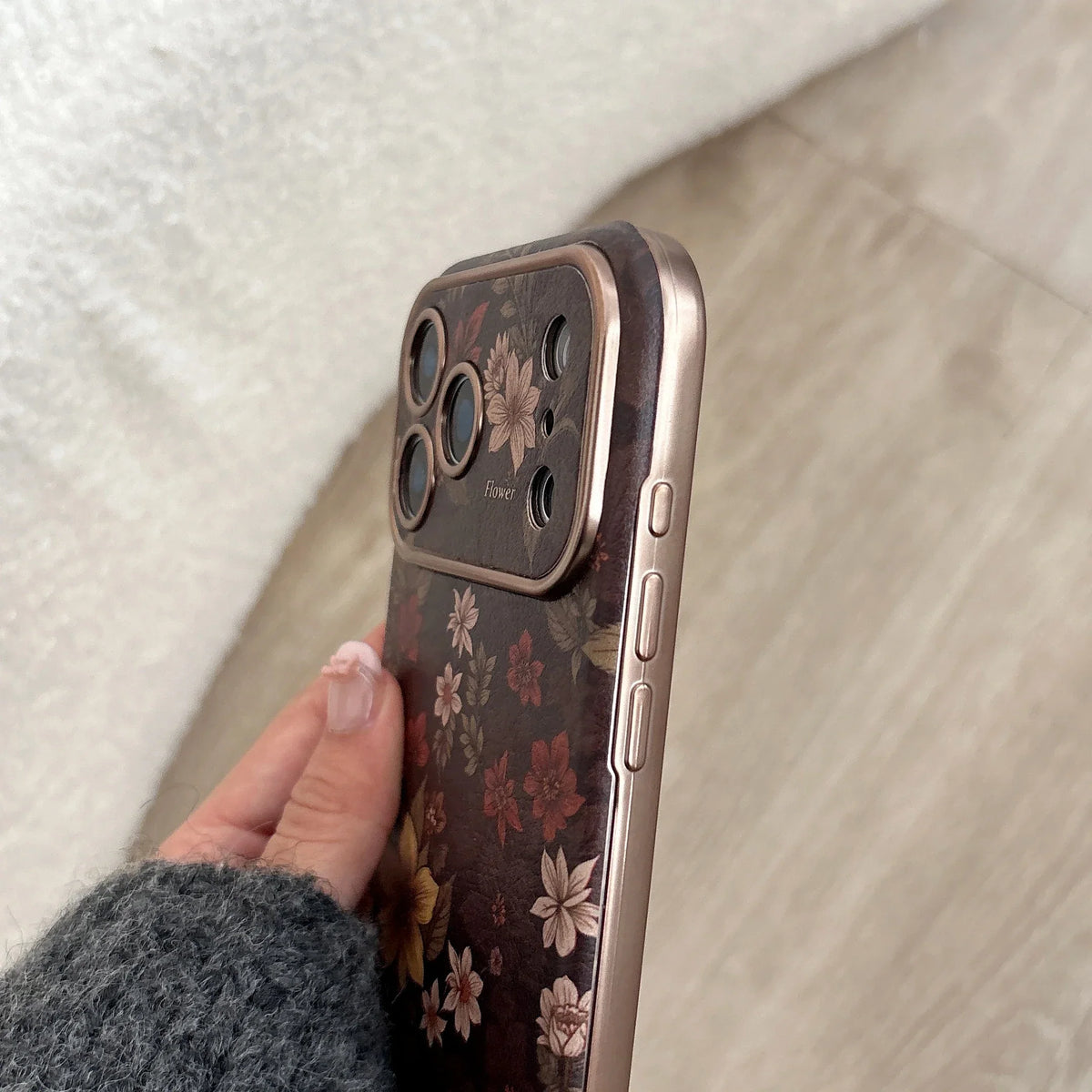 Funda de piel floral retro para iPhone