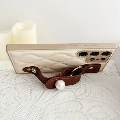 Funda de lujo con ondas retro para Samsung S23 S24 S25 Ultra Plus con correa de perlas