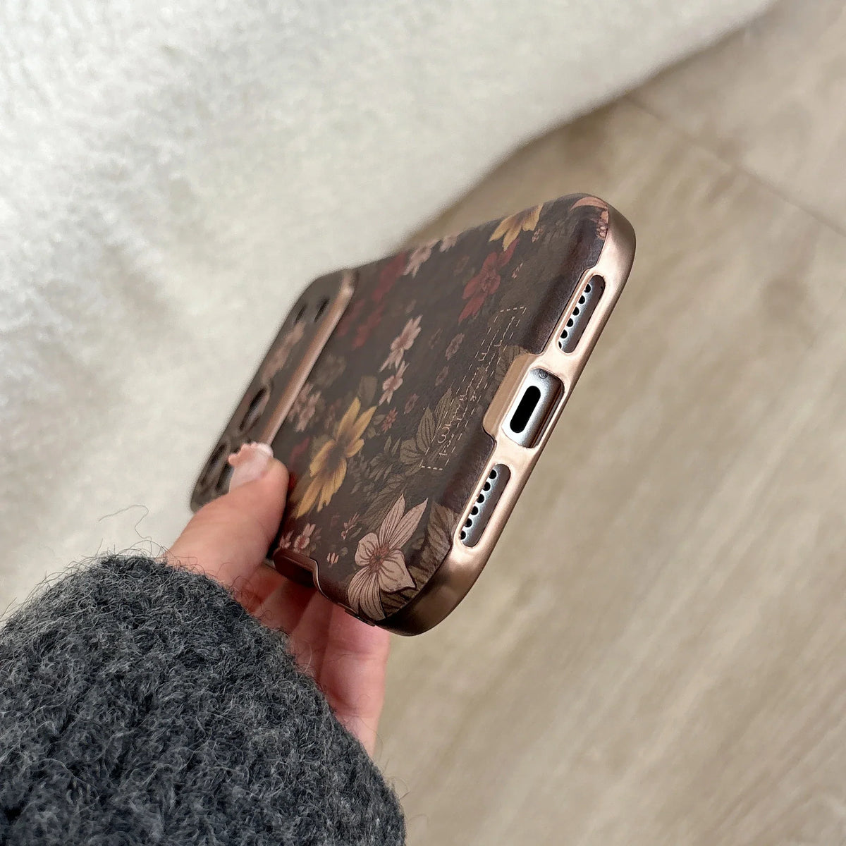 Funda de piel floral retro para iPhone